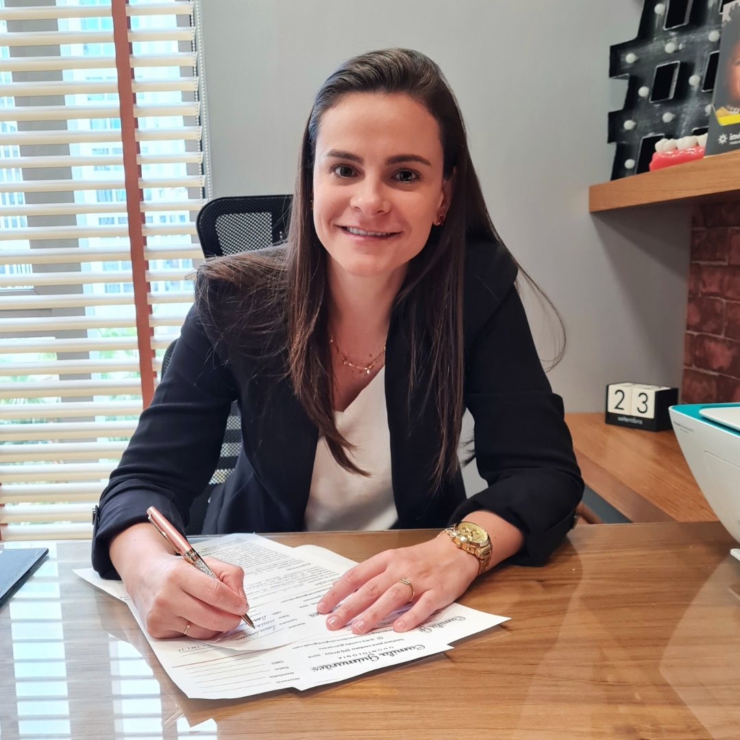 Dra. Camila Guimarães — Odontologia de Alto Padrão, Barra da Tijuca
